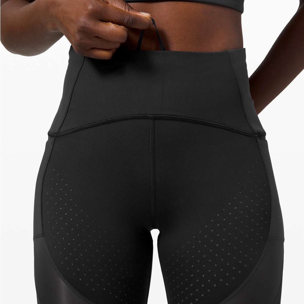 Lululemon Athletica Leggings Black Uncovered Strength HR Crop 23"